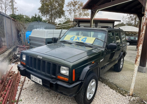 cherokee 25crd 4x4