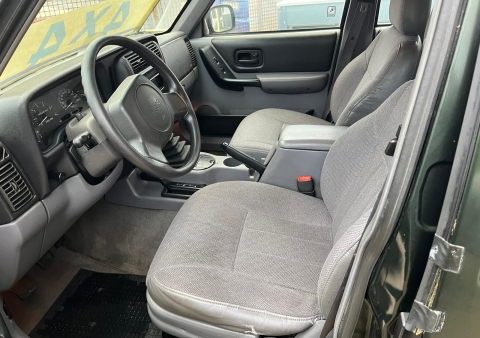 cherokee 25crd 4x4