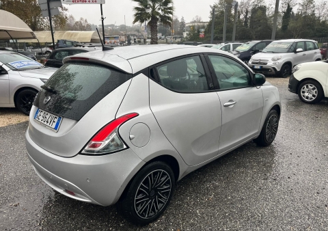 ypsilon 1000 ibrida gold ok neopatentati 