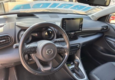 MAZDA2 15HYBRID AUTOMATICA FULL OPTIONAL