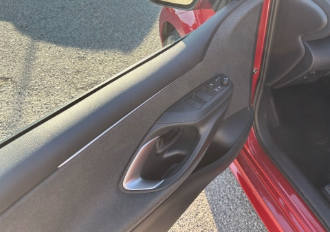 MAZDA2 15HYBRID AUTOMATICA FULL OPTIONAL