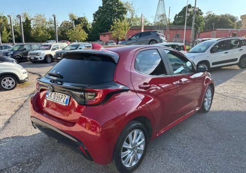 MAZDA2 15HYBRID AUTOMATICA FULL OPTIONAL