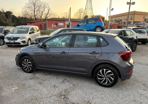 new polo 1000 comfortline 95cv