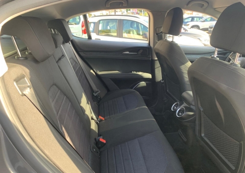 stelvio 22tdi 160cv business automatica