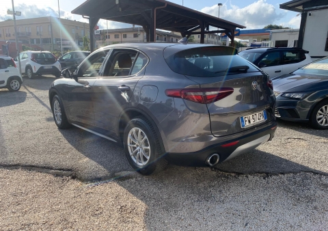 stelvio 22tdi 160cv business automatica