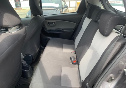 yaris 15 ibrida automatica active