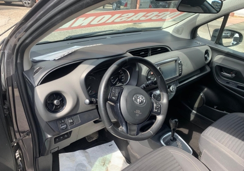 yaris 15 ibrida automatica active