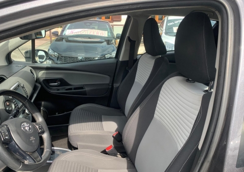 yaris 15 ibrida automatica active