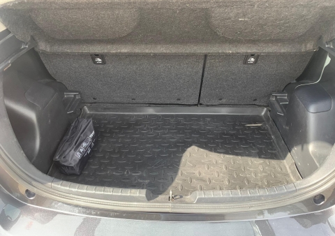 yaris 15 ibrida automatica active